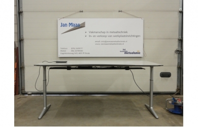 elektrisch verstelbaar bureau